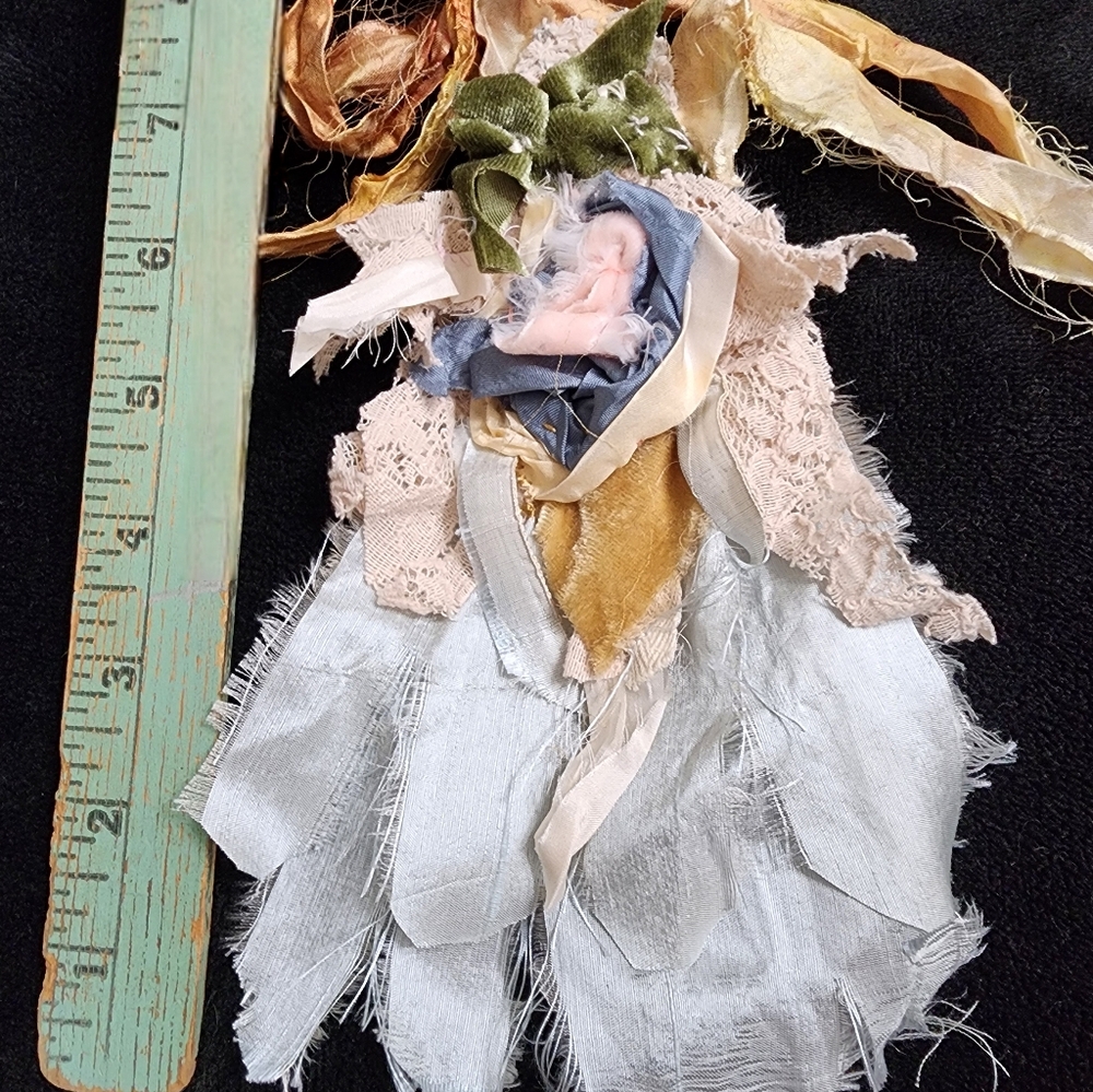 JABOT Slow Stitching🩷🩷🩷MOSSIE ANNA ARTISAN DESIGN NWT - Picture 4 of 14